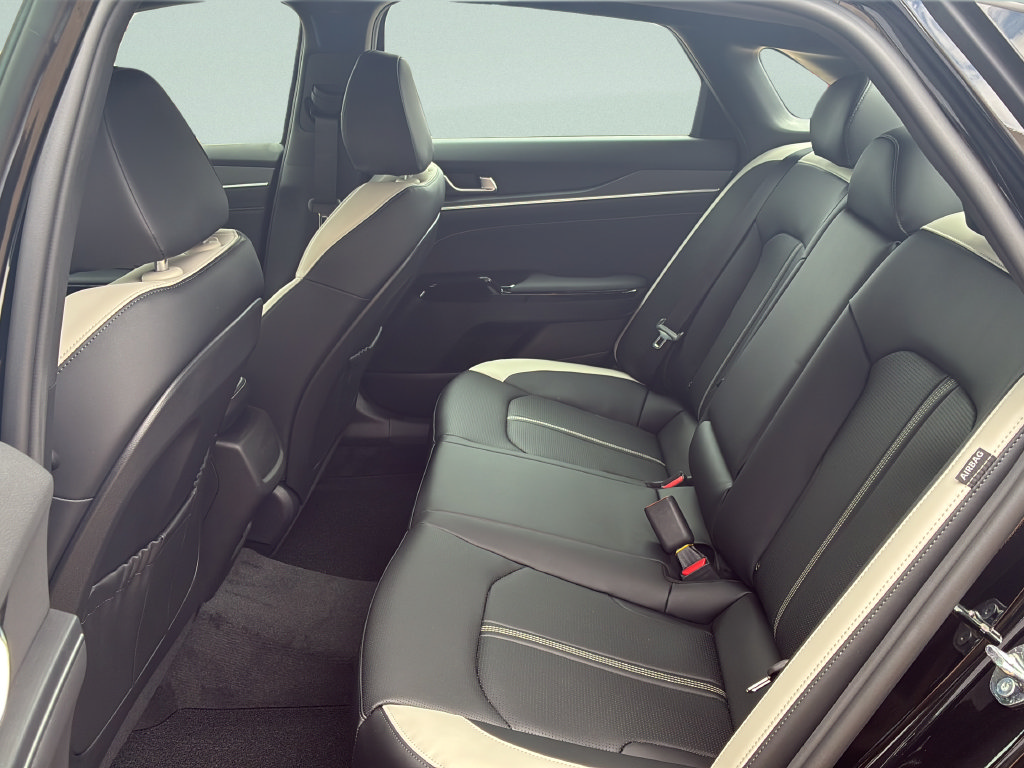 New 2026 Kia K5 GT-Line FWD image 24