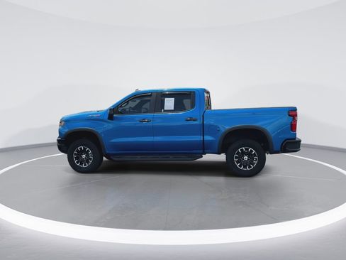 Used 2022 Chevrolet Silverado 1500 ZR2 w/ Technology Package AWD/4WD image 5