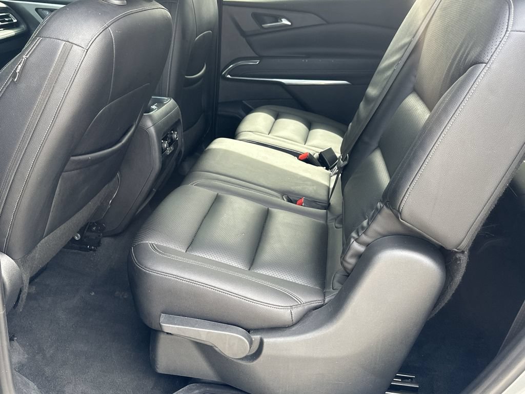 Used 2026 Chevrolet Traverse LT FWD image 20