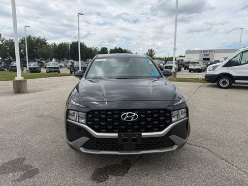 Used 2023 Hyundai Santa Fe SE AWD/4WD image 3