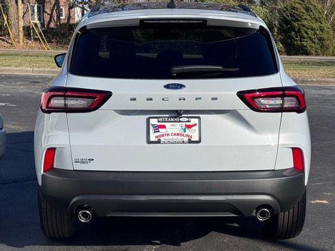 New 2026 Ford Escape ST-Line image 18