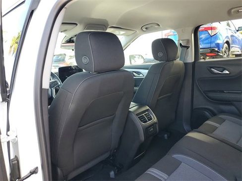 New 2025 Chevrolet Blazer LT image 6