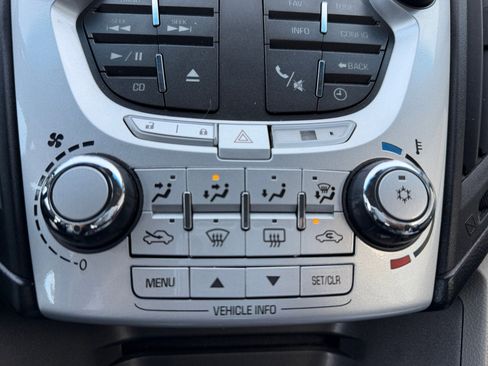 Used 2011 Chevrolet Equinox LT w/ Driver Convenience Package image 11