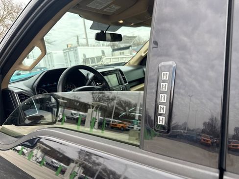 Used 2016 Ford F150 XLT w/ Equipment Group 302A Luxury image 26