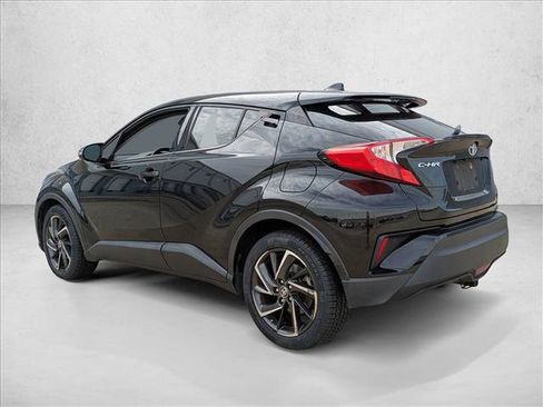 Used 2022 Toyota C-HR Limited image 7