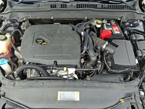 Used 2016 Ford Fusion SE w/ Equipment Group 201A FWD image 27