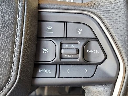 Used 2025 Toyota Tundra Limited image 30