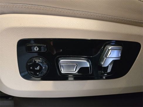 Used 2019 BMW X7 xDrive50i w/ M Sport Package image 12