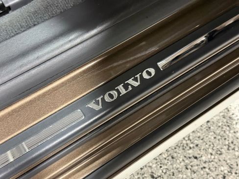 Used 2016 Volvo V60 T5 Cross Country image 53