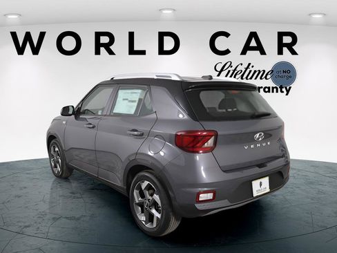 New 2025 Hyundai Venue Limited FWD image 6
