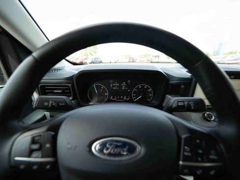 Used 2024 Ford Maverick XLT w/ XLT Luxury Package FWD image 15