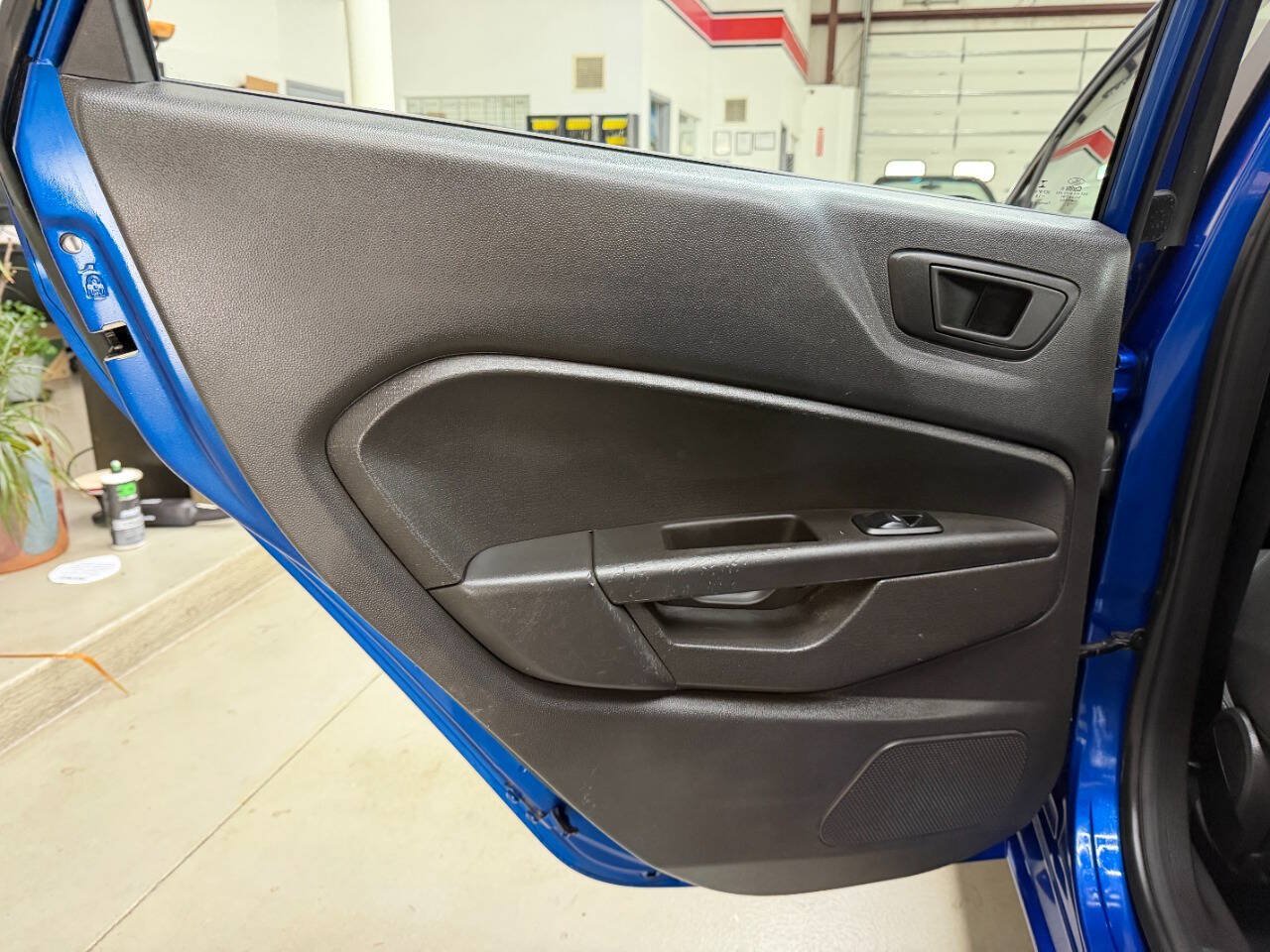 Used 2018 Ford Fiesta SE w/ Equipment Group 201A FWD image 12