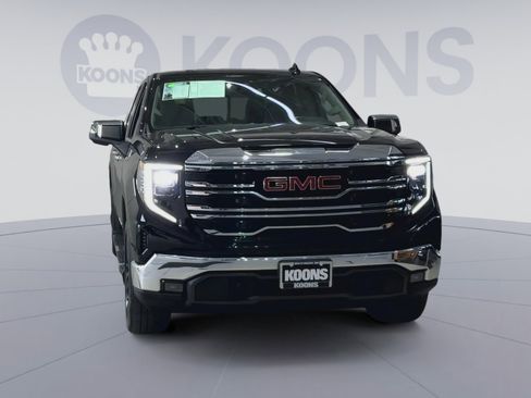 Used 2023 GMC Sierra 1500 SLT w/ SLT Premium Package image 4