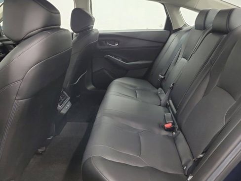 Used 2024 Honda Accord Touring image 12