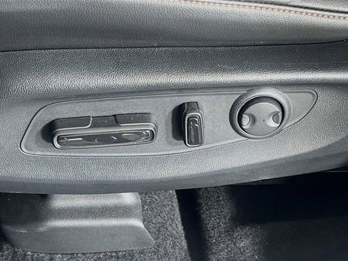 Used 2025 Honda CR-V Sport Touring image 13