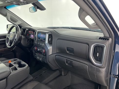Used 2021 Chevrolet Silverado 1500 LT image 24