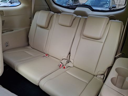 Used 2017 Toyota Highlander Limited Platinum AWD/4WD image 11