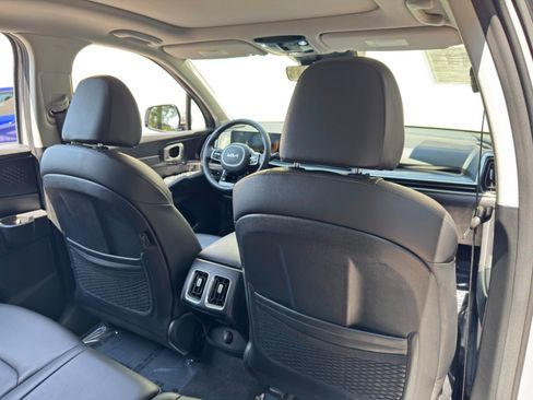 Used 2025 Kia Sorento S w/ Panoramic Sunroof Package FWD image 39