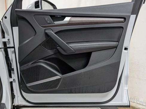 Used 2023 Audi Q5 e Premium Plus w/ Premium Plus Package image 26