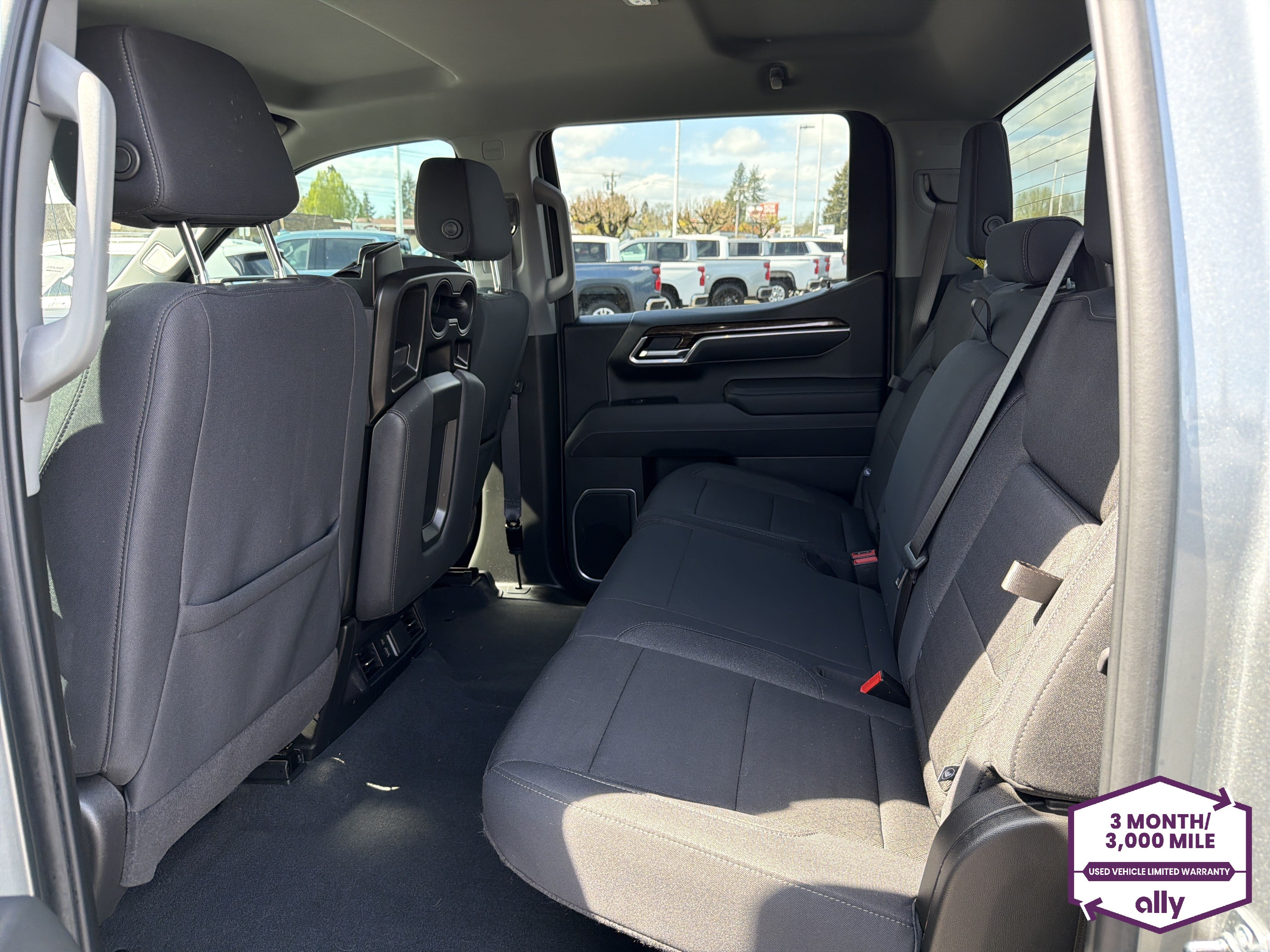 Used 2025 GMC Sierra 1500 Elevation w/ LPO, Elevation Black Package AWD/4WD image 11