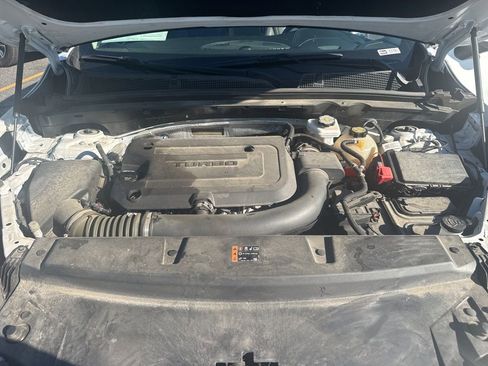 Used 2023 Buick Envision Essence image 37