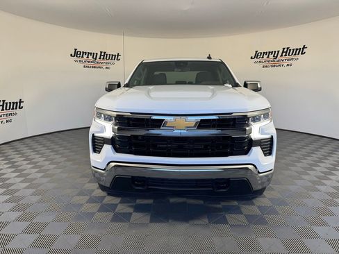 Used 2023 Chevrolet Silverado 1500 LT image 6
