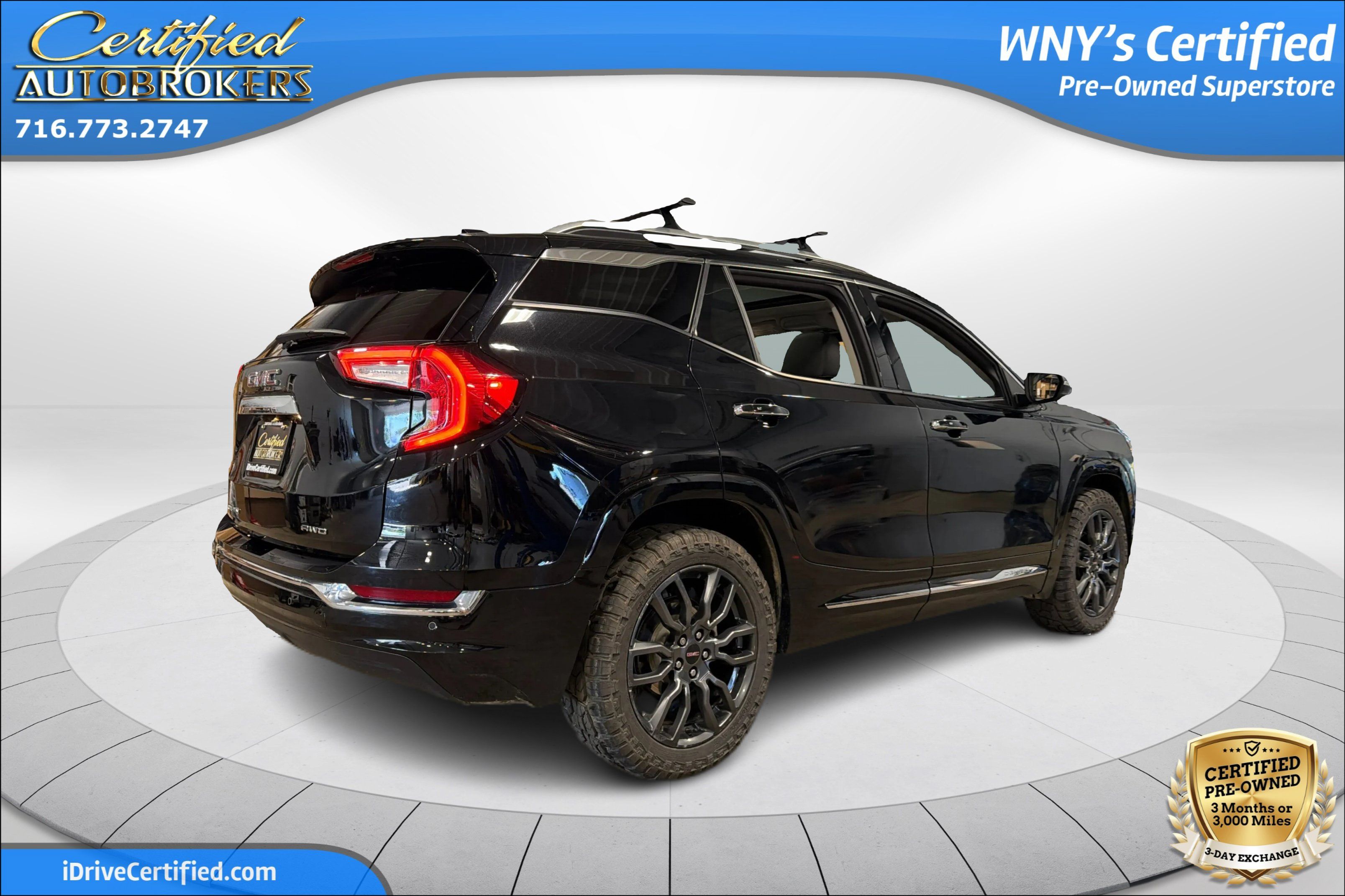 Used 2023 GMC Terrain Denali w/ Black Diamond Edition AWD/4WD image 6