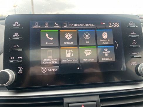 Used 2018 Honda Accord EX image 8
