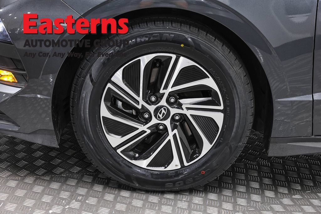 Used 2026 Hyundai Sonata Blue FWD image 33