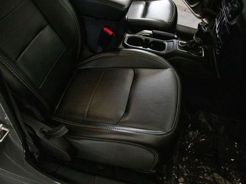 Used 2021 Jeep Wrangler Unlimited Sahara w/ Cold Weather Group image 17