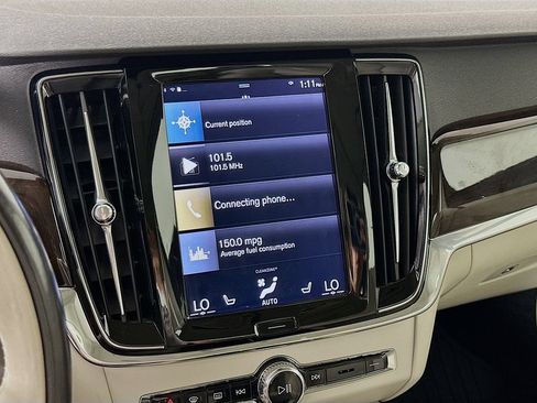 Used 2018 Volvo S90 T6 Momentum w/ Convenience Package AWD/4WD image 21