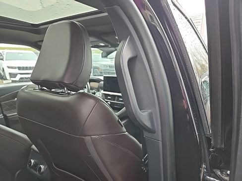 Used 2025 Ford Explorer Platinum w/ LUX Leather Package AWD/4WD image 79