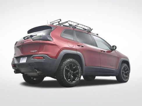 Used 2016 Jeep Cherokee Trailhawk w/ Comfort/Convenience Group AWD/4WD image 36
