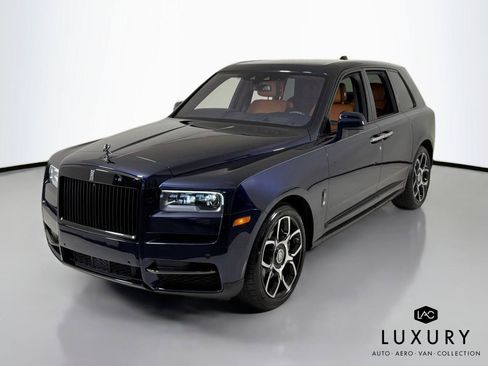 Used 2022 Rolls-Royce Cullinan Black Badge w/ Dark Exterior Package AWD/4WD image 4