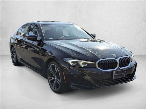 Used 2023 BMW 330i Sedan w/ Premium Package image 5