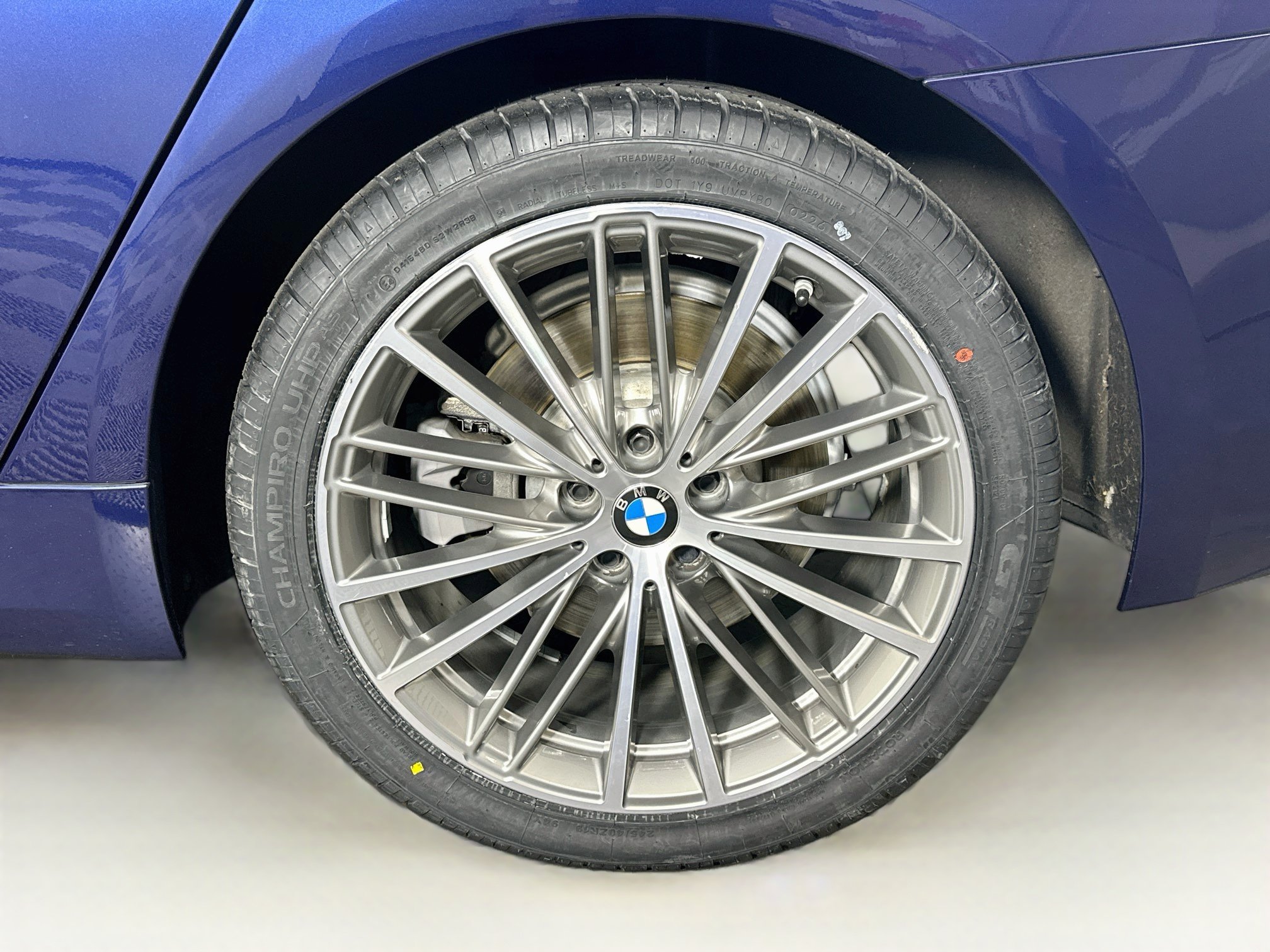 Used 2019 BMW 530i w/ Premium Package RWD image 11