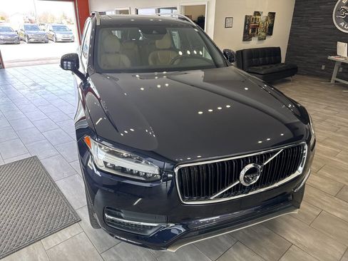 Used 2017 Volvo XC90 T6 Momentum w/ Vision Package image 5