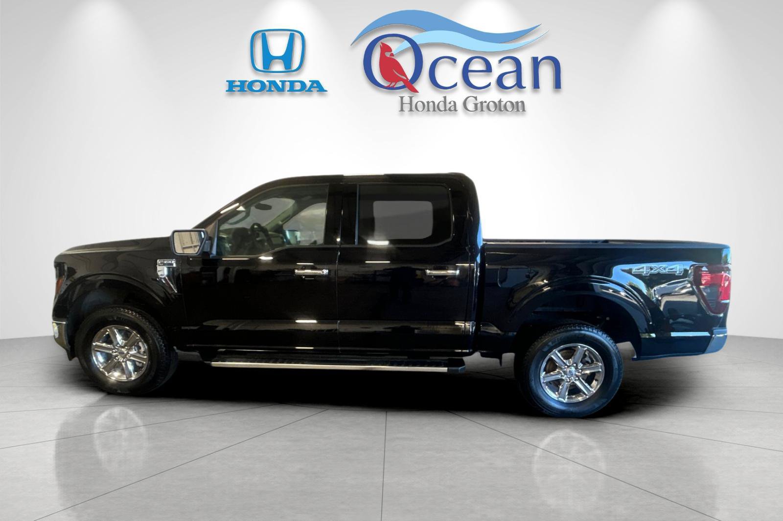Used 2025 Ford F150 XLT w/ Equipment Group 301A Standard AWD/4WD image 6