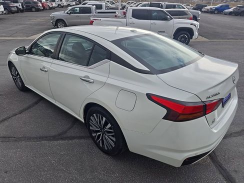 Used 2023 Nissan Altima 2.5 SV image 6