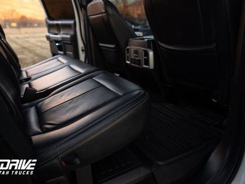 Used 2022 Ford F350 Lariat w/ Lariat Ultimate Package image 17