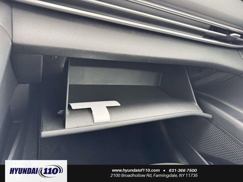 Used 2023 Hyundai Elantra SEL image 33