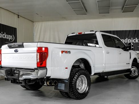Used 2022 Ford F350 Lariat w/ Lariat Value Package AWD/4WD image 8