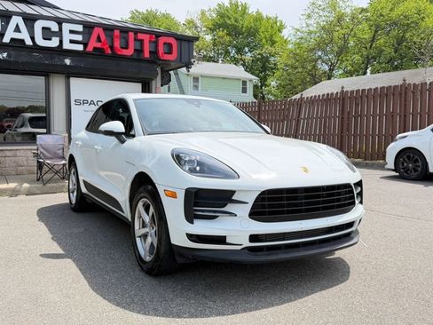 Used 2020 Porsche Macan AWD/4WD image 4
