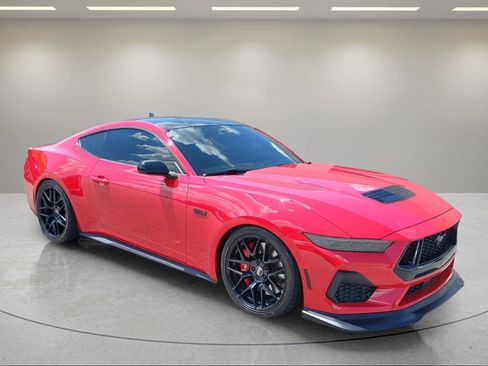 Used 2024 Ford Mustang GT RWD image 7