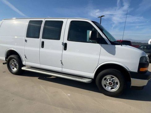 Used 2024 GMC Savana 2500 w/ Driver Convenience Package image 2