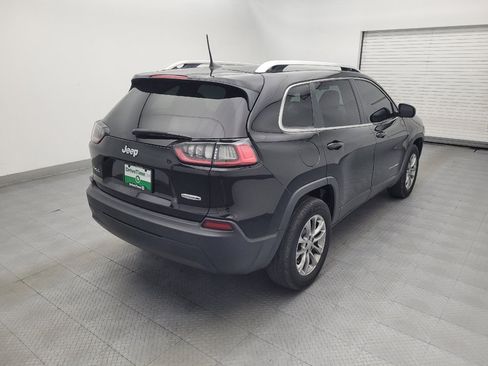 Used 2019 Jeep Cherokee Latitude Plus w/ Cold Weather Group AWD/4WD image 9