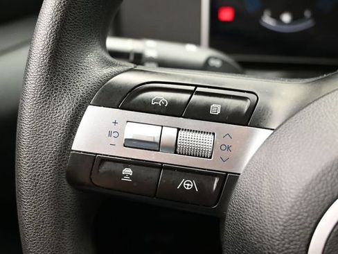 Used 2025 Hyundai Tucson SEL AWD/4WD image 24