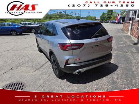 Used 2023 Ford Escape Active AWD/4WD image 3