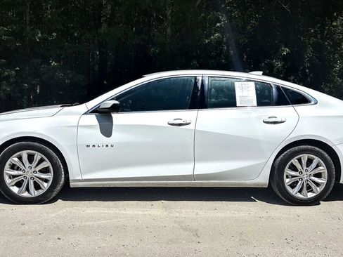 Used 2020 Chevrolet Malibu LT FWD image 2