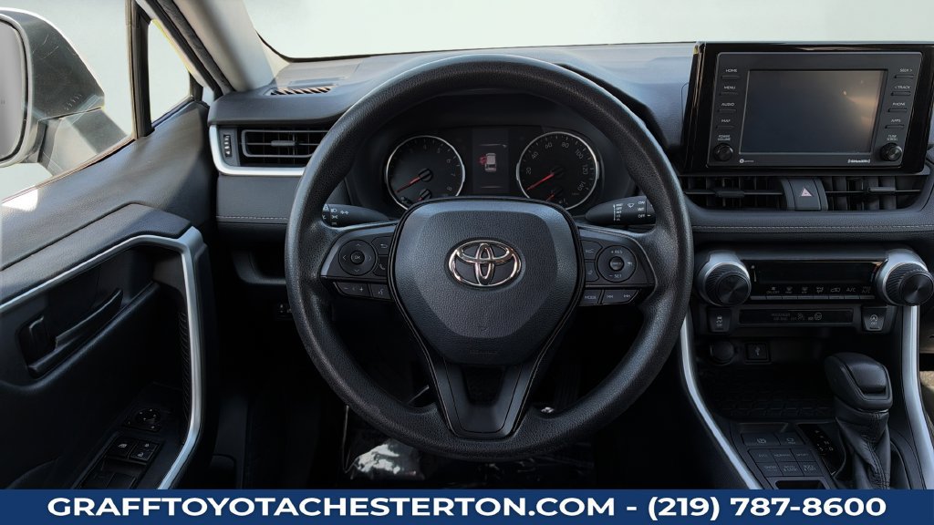 Used 2022 Toyota RAV4 LE w/ Carpet Mat Package (TMS) AWD/4WD image 22